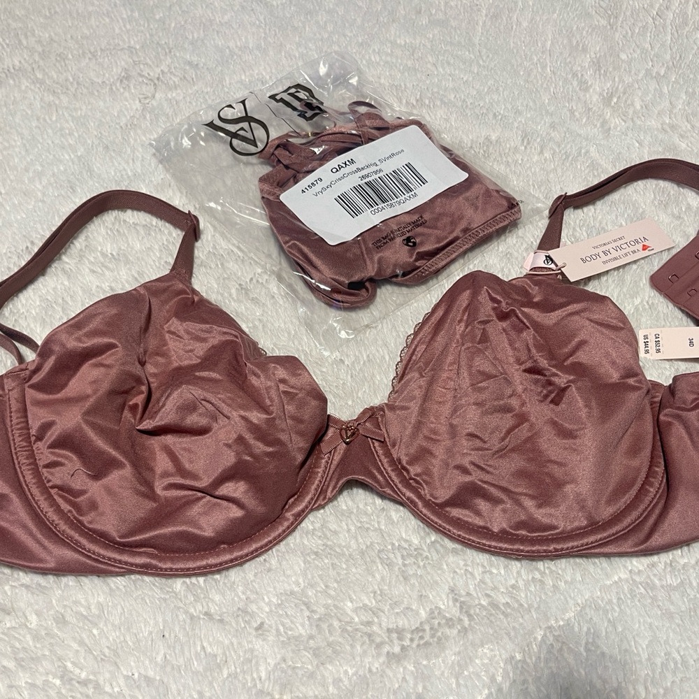 Victoria's Secret Pink Full-Coverage Bra with Adjustable Straps